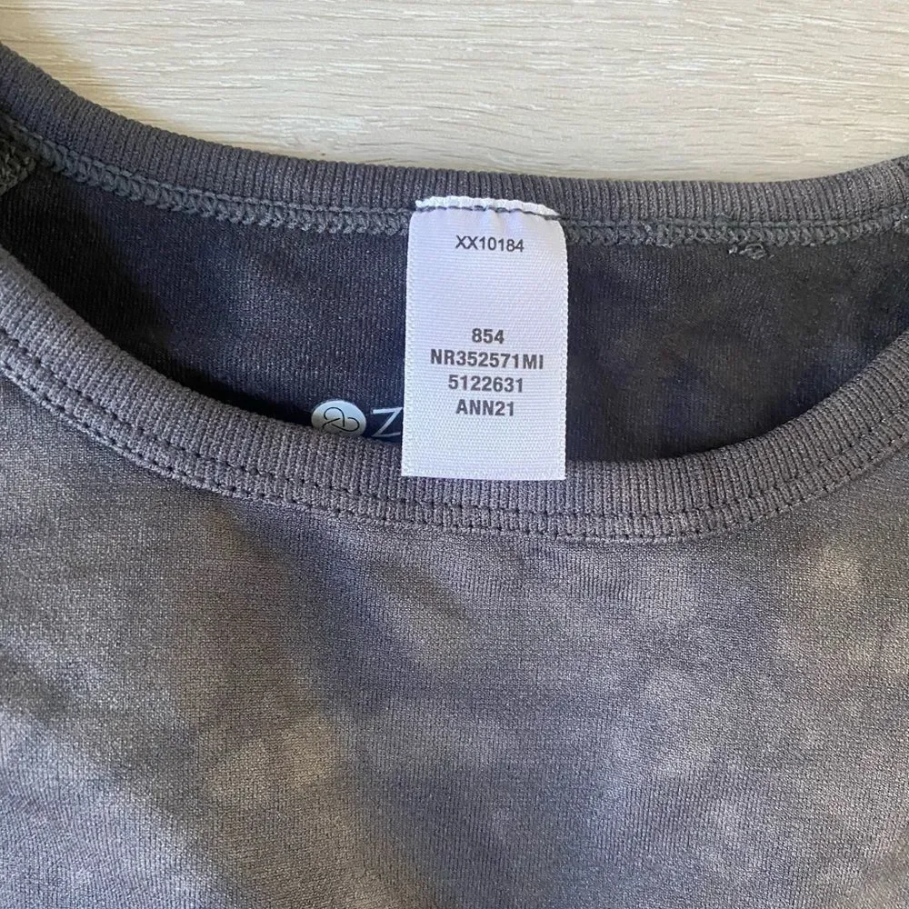Zella quick dry layering top w/thumb holes M Black Nwt_5